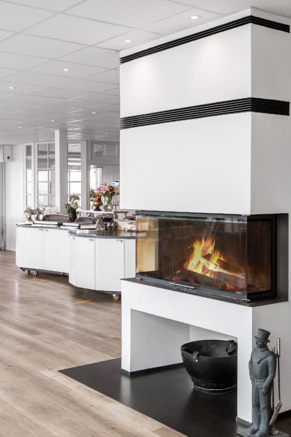 Hotell Och Restaurang Hovs Hallar โบสตัด ภายนอก รูปภาพ