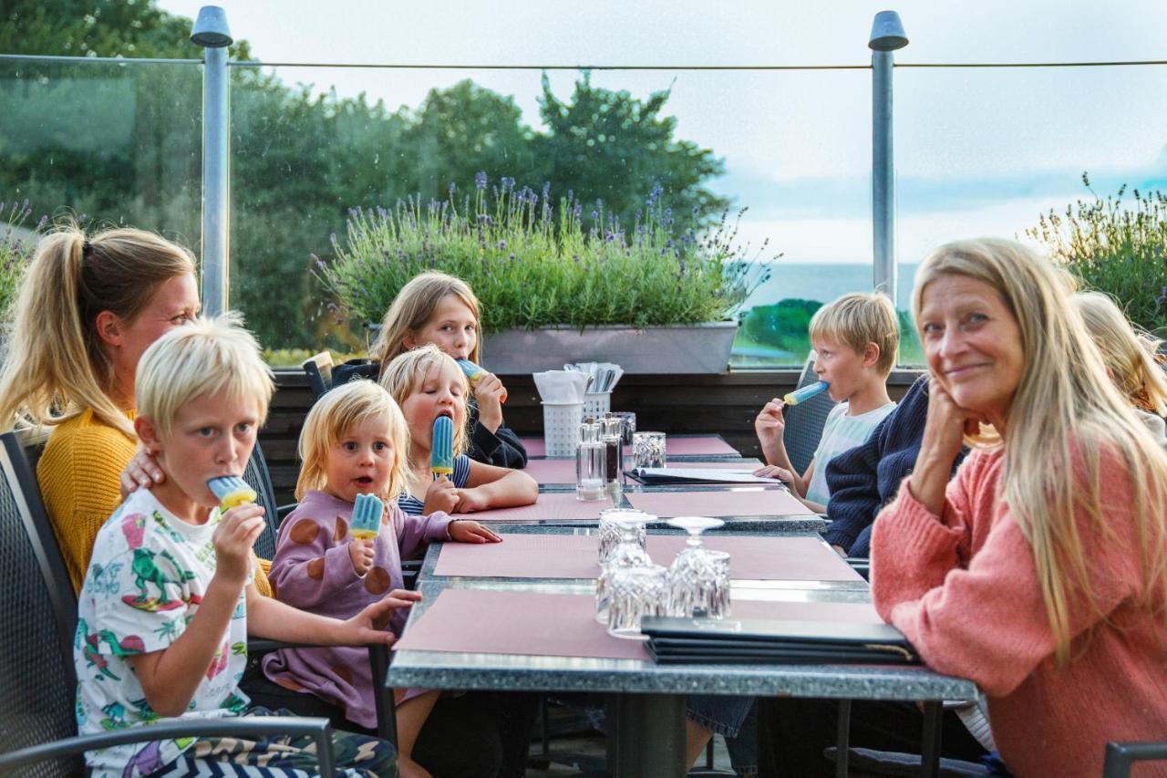 Hotell Och Restaurang Hovs Hallar โบสตัด ภายนอก รูปภาพ